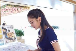 AISS爱丝(黄金版) – 欣杨的街角：原图见真章，合集好像更缤纷？