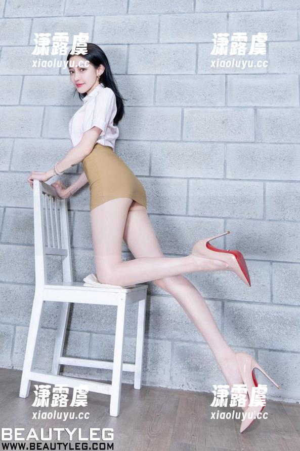 Beautyleg-Carina Beautyleg - 跳进去吧:Carina的泳池图包,让人一秒溺爱!