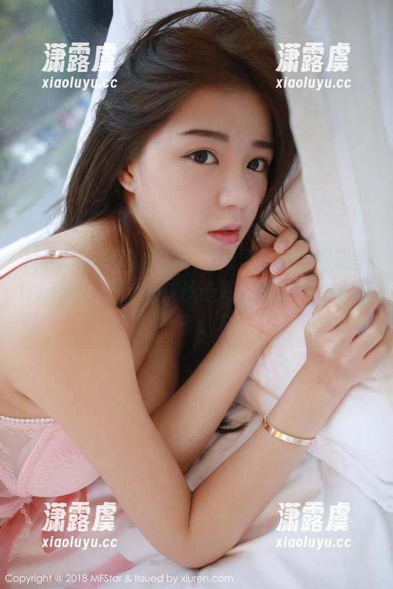 MFStar模范学院-白子嫣nicky MFStar模范学院 - 中毒了,最新图册里白子嫣nicky的灰丝造型,戳中了我的审美。