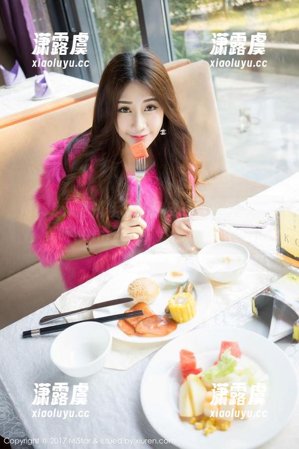 MiStar魅妍社-美昕Yumi MiStar魅妍社 - 私房皮衣,肆意的点滴,美昕Yumi在原图上似乎喃喃自语。