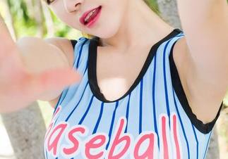 MiStar魅妍社 – 当陈雅漫VICKY化身女王，美图合集夸张得有些过了头