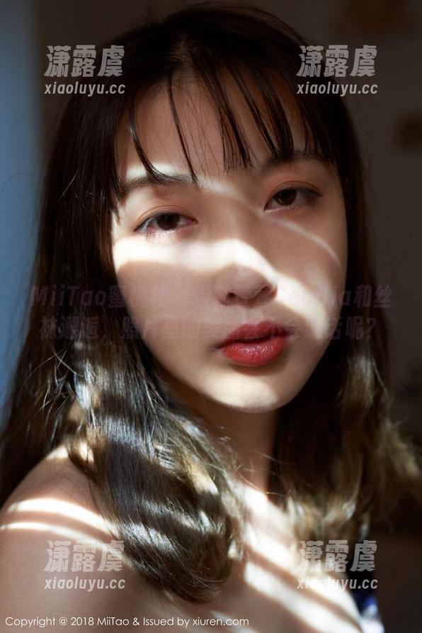 MiiTao蜜桃社-陆萱萱Cecilia MiiTao蜜桃社 - 当陆萱萱Cecilia和丝袜邂逅,照片里的美图会不会说话呢?