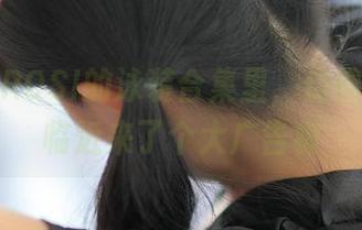 沉浸在ROSI的泳装合集里，仿佛夏天的临近来了个大广告板