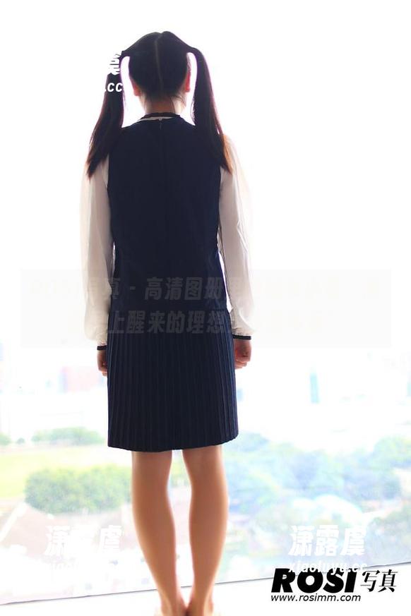 ROSI写真-小莉 ROSI写真 - 高清图册里的秘书小莉,离我早上醒来的理想究竟差多远?