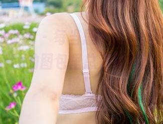 TGOD推女神 – 每当思绪飘向美腿，歆小兔chobits的图包里总是被翘首以盼的关键！