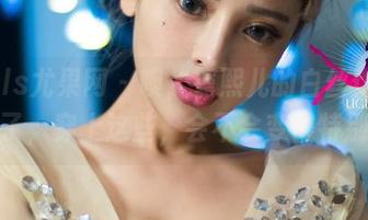 UGirls尤果网 – 噢，黛熙儿的白丝作品又来了，穿上这些，会不会变得特别？