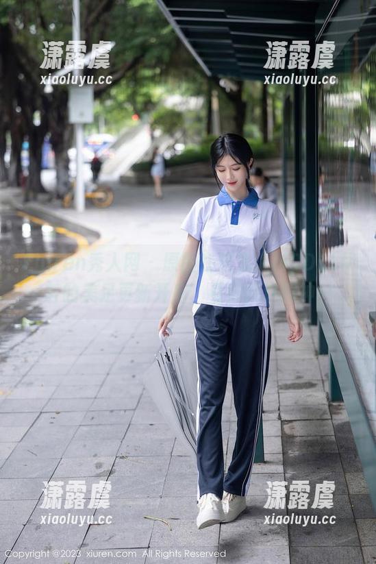 Xiuren秀人网-MODEL伊若 Xiuren秀人网 - 原图在这里,MODEL伊若的美足更新开启,看得我这眼神…