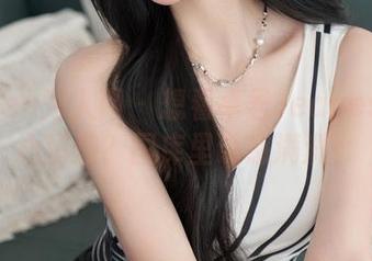 Xiuren秀人网 – 想看卓君Jeanes的甜心精选？图库里诱惑满满！