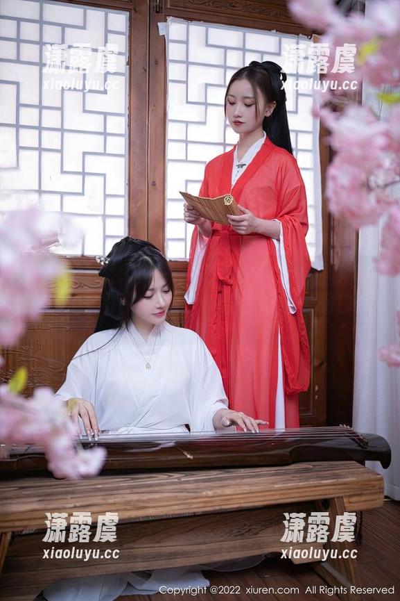 Xiuren秀人网-周美美alicia Xiuren秀人网 - 周美美alicia校园图册,高清多了几分想象,让我不自觉咽口水。