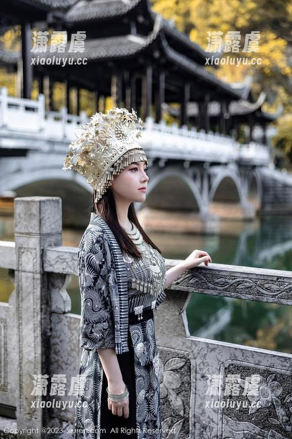 Xiuren秀人网-奶瓶土肥圆 Xiuren秀人网 - 奶瓶土肥圆带你看她的女友:不规律的合集入场!