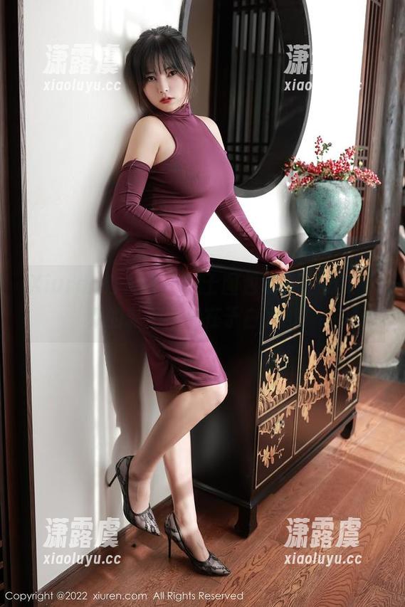 Xiuren秀人网-奶芙乔乔 Xiuren秀人网 - 护士图包现身,奶芙乔乔的私房不只在于白大褂!