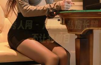 Xiuren秀人网 – 月酱儿私房长腿，怎能不让我侧目