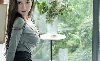 Xiuren秀人网 – 乐趣满满的涵涵LunaJK最新合集，融合了意想不到的倔强和柔情！