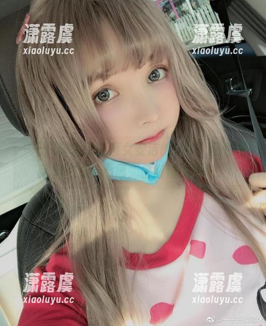 一千只猫薄禾版魔女安洁的cos，图包里藏着不少小心思，值得慢慢品味。