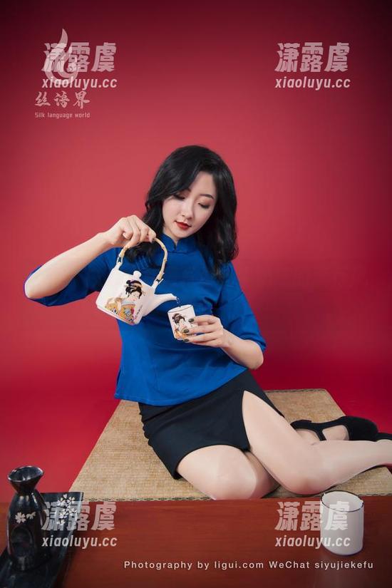 丽柜-白云 丽柜 - 白云的私房写真:牛奶味的流行风潮?