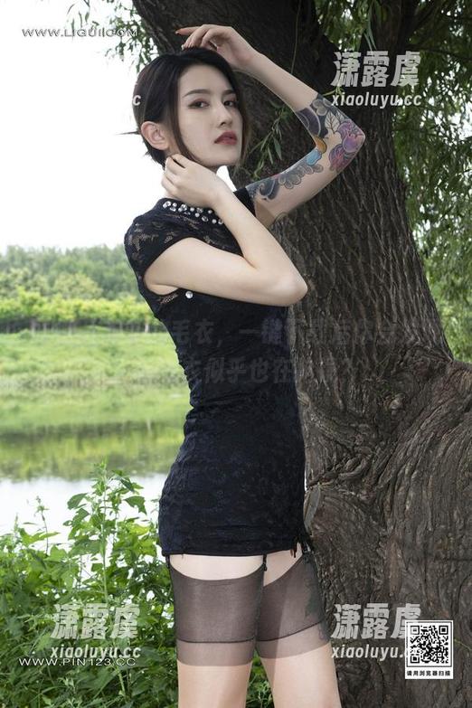 丽柜-菲菲 丽柜 - 菲菲的毛衣,一键下载后你会发现:这毛衣似乎也在抢镜?