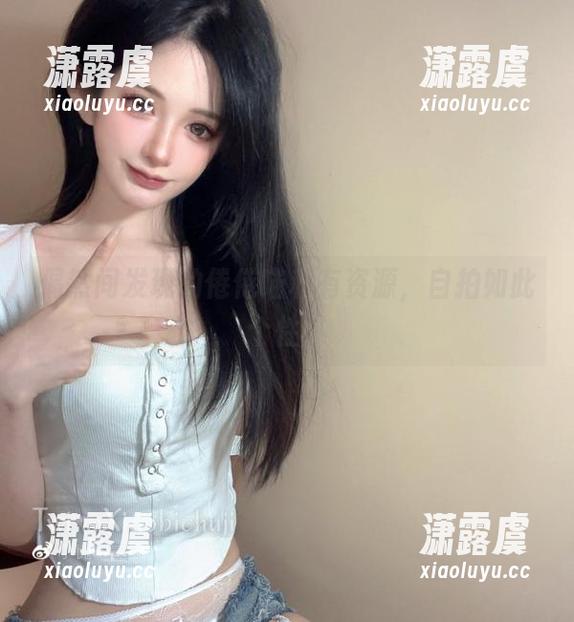 倦倦喵 偶然间发现的倦倦喵私有资源,自拍如此个性!