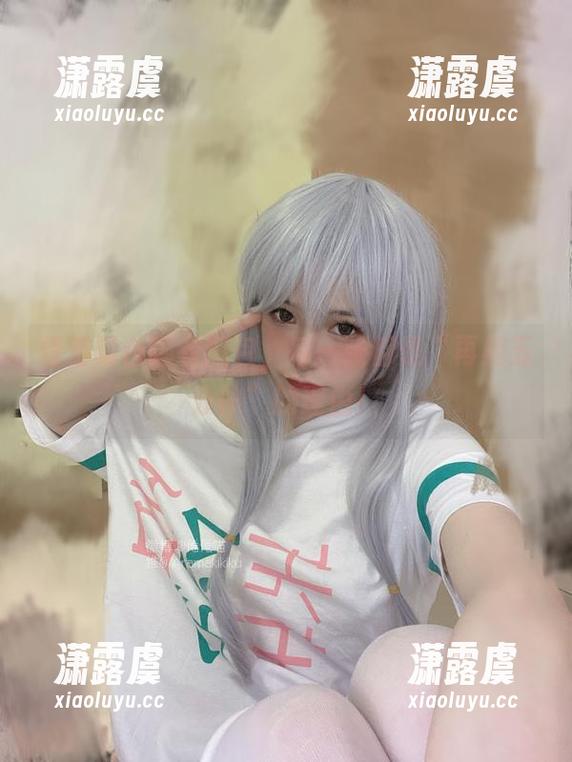 倦倦喵白睡衣图包，每一张都是“再躺五分钟”的理由！