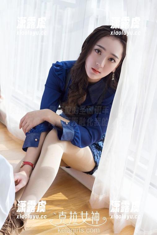 克拉女神-周迪 克拉女神 - 壁纸般的圣诞班车:周迪轻松驾驭,高清画面融化我的想法。