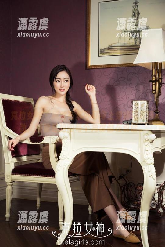 克拉女神-苏可可 克拉女神 - 黑丝在苏可可身上穿得可真带劲,感觉私拍的每个角度都在说话。