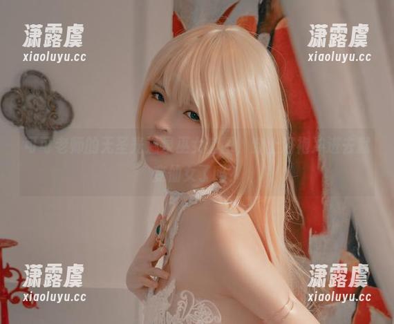 可可老师 可可老师的无圣光温泉巫女套图,穿上浴袍冲进去就变仙女了吗?