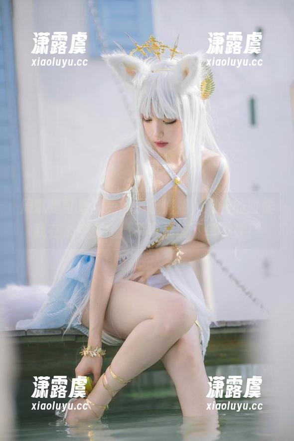 周叽是可爱兔兔 周叽是可爱兔兔的恶魔姐姐,观看的时候我在心中默念:不可提前下单不要!
