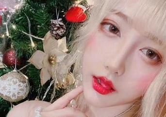 呀！啾小妍Deer的高清职业装，果然没让人失望！分享一下大家的想法吧！