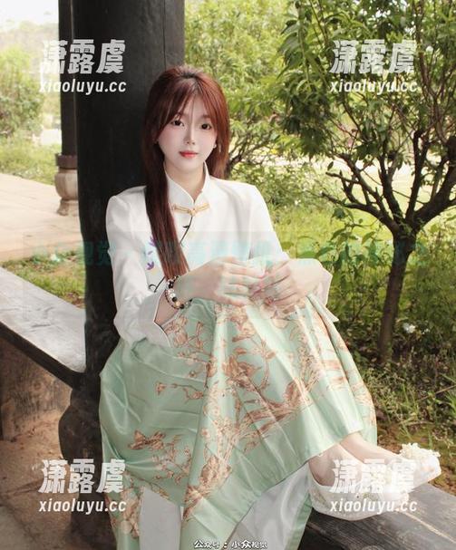 小众视觉-嘤嘤 小众视觉 - 嘤嘤高清壁纸:黑色的神秘之旅,咕咕咕