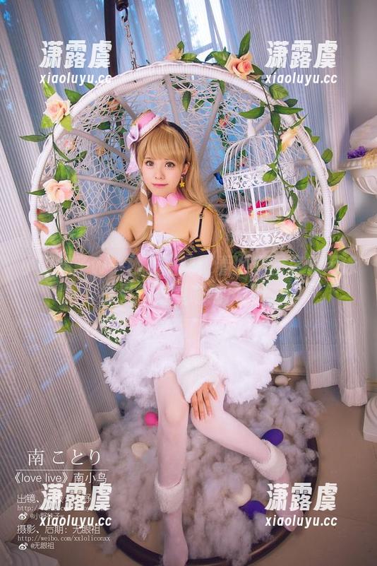 小野妹子w 小野妹子w一秒变猫咪:看她在图库里用泳衣引领新型喵猫风潮!