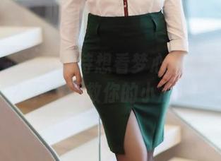 尤蜜荟 – 迫不及待想看梦心月的婚纱作品？下载拯救你的小心脏！