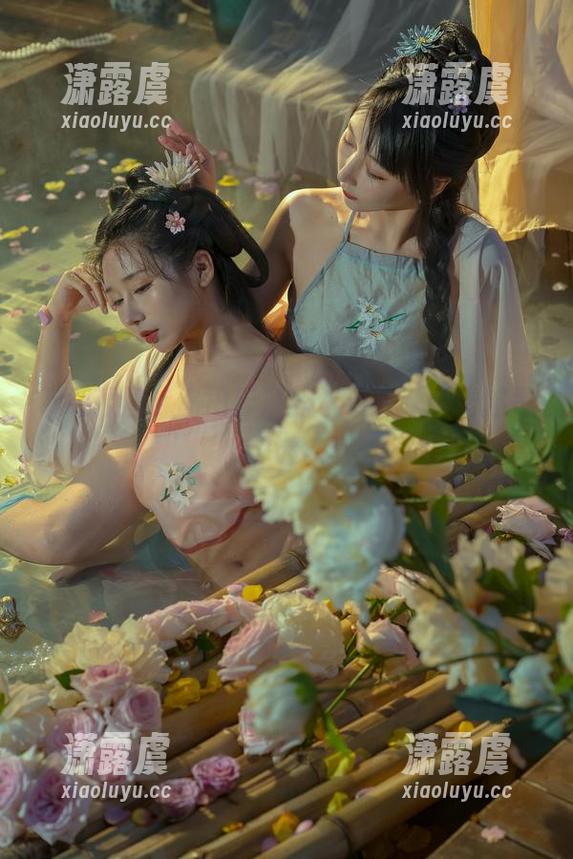 岛田云溪 下载原图:岛田云溪的水手服,越看越是个谜。