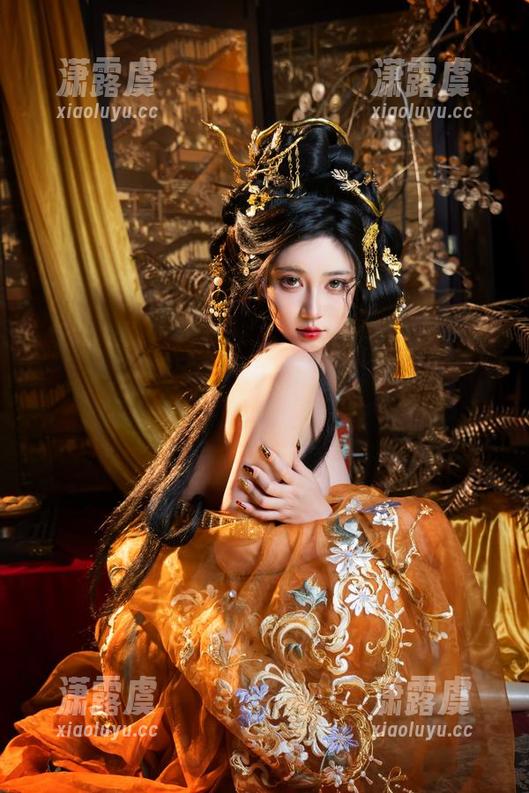 秋兮中的年年Nnian：原图让我爱上，在图集里又悄悄溜走了一个梦。