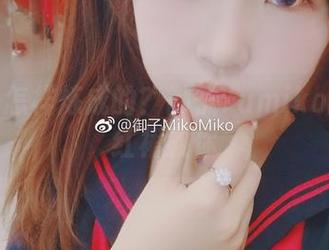 美图是怎样炼成的？御子Yumiko的私房红裙教你