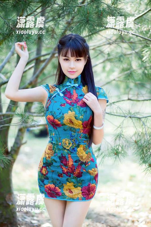 推女郎-纯小希 推女郎 - 欢迎进入纯小希的白色天地,最新图包随你任意逛!