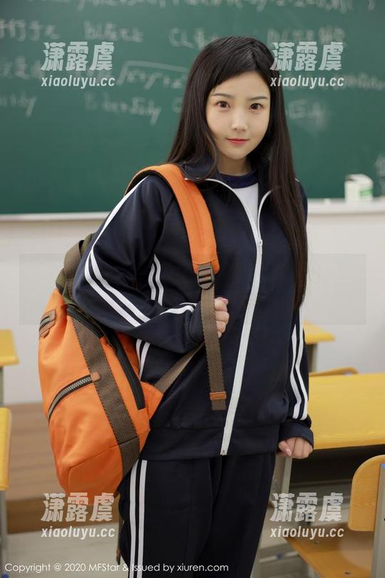 模范学院-小果冻儿 模范学院 - 选精品图库:小果冻儿和她那俏皮的双马尾
