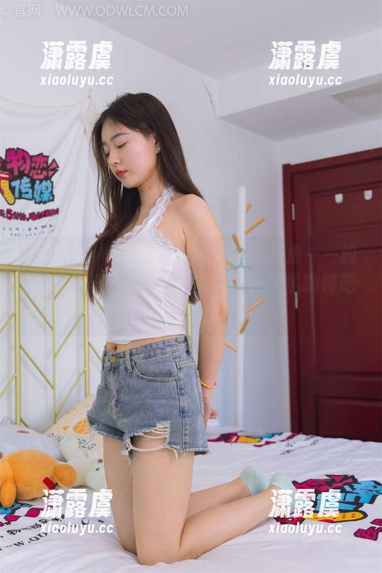 物恋传媒-小竹 物恋传媒 - 为你呈现小竹的作品集——皎洁白月光,这至少得搭配一杯热黑咖啡吧?