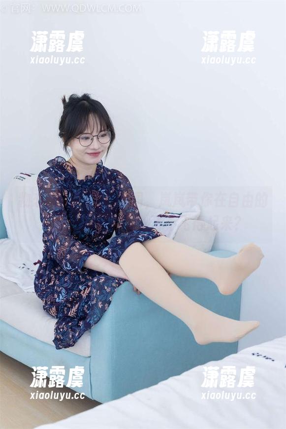 物恋传媒-岚岚 物恋传媒 - 精选美图,岚岚带你在自由的天空中随意盘旋,飞不飞得起来?