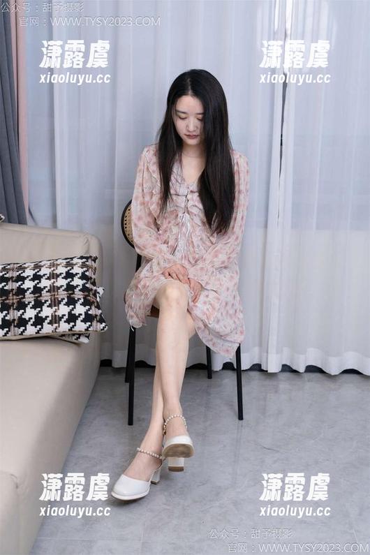 甜予摄影-璇璇 甜予摄影 - 为什么米白色棉袜看起来值千金?来免费欣赏吧,璇璇真会选!