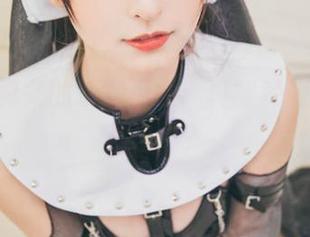 神楽坂真冬的瑜伽少女：真能舒服吗，还是自虐？