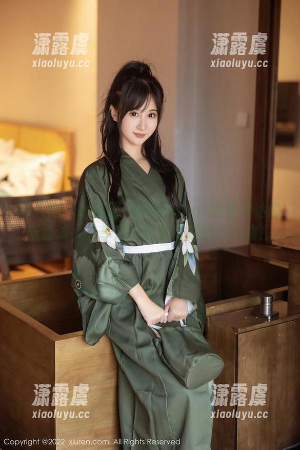 秀人网-双笙Alina 秀人网 - 水手服+双笙Alina=肆意表达的新尝试,分享这份打破常规的作品集!