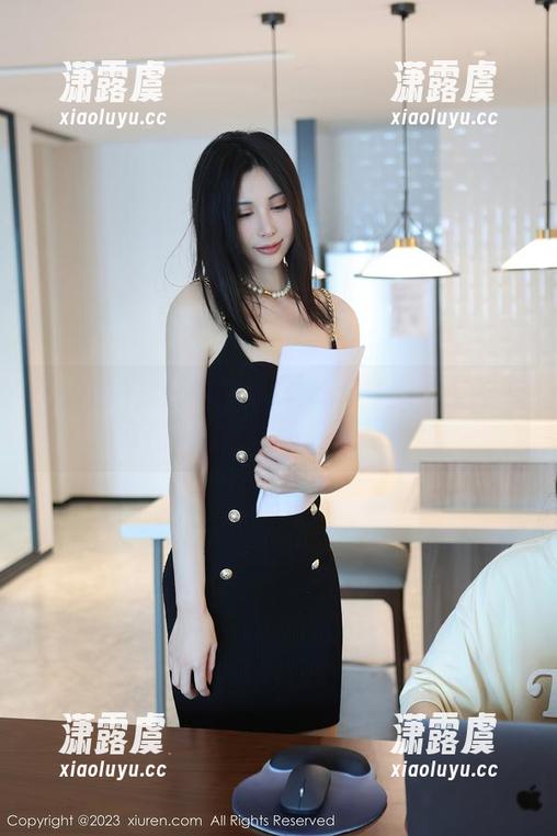 秀人网-黄歆苑 秀人网 - 双重身份:黄歆苑在教室里的美丽套路,快来看看这波写真吧!