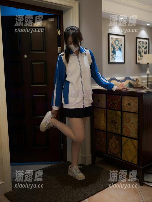 紧急企划-一只喵喵梓 紧急企划 - 精选一只喵喵梓车内白丝,眼尖的人一定有新发现吧?