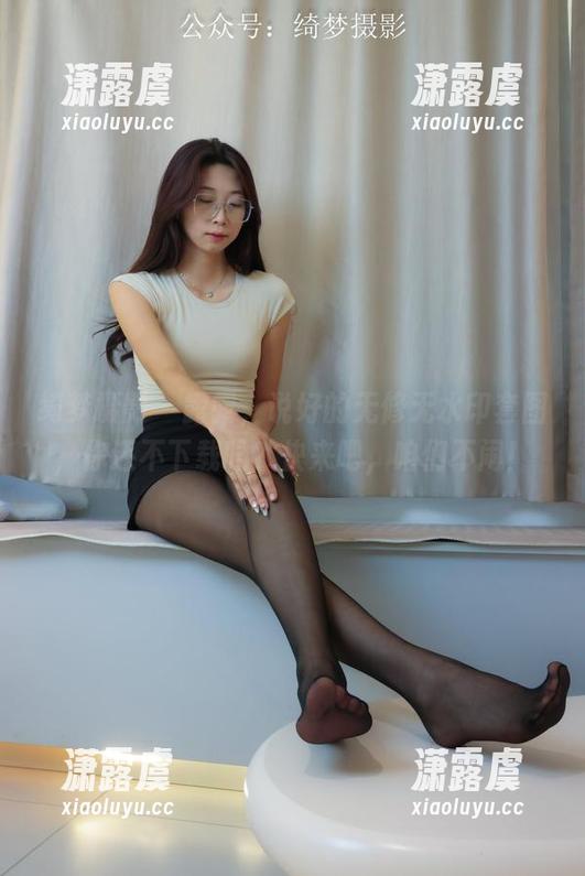 绮梦摄影-露露 绮梦摄影 - 露露,说好的无修无水印套图,你还不下载吗?快来吧,咱们不闹!