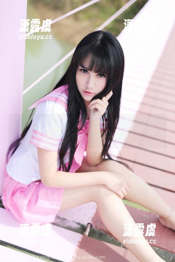 美媛馆-温心怡 美媛馆 - 懒懒的早晨,温心怡的白色套图,透着一丝不羁的优雅。