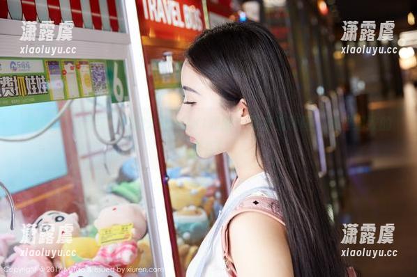 蜜桃社-米琪MIKI 蜜桃社 - 无与伦比的米琪MIKI和服:快来看原图,瞧这细致的绣花!