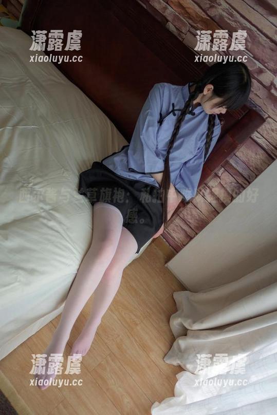 西尔酱 西尔酱与兰草旗袍:私拍中难以捉摸的好感。