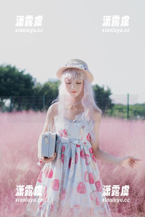 西瓜少女 西瓜少女的最新旗袍美图,把你的味蕾和眼球都调动起来!