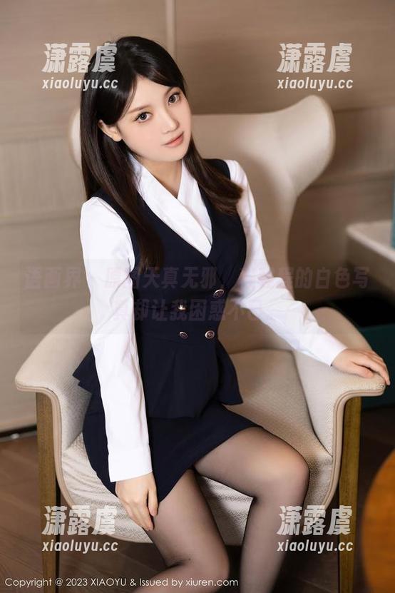 语画界-程程程 语画界 - 原图天真无邪,程程程的白色写真却让我困惑不已。