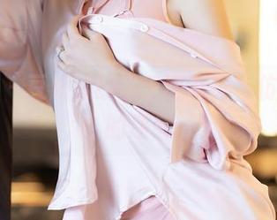 语画界 – 豆瓣酱的水手服写真，仿佛溺水的迷惑