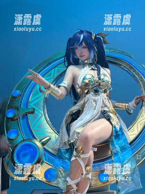 阿薰kaOri 学姐的礼服太好看了,内衣推荐也太赞,阿薰kaOri果然懂我们这些小迷弟!